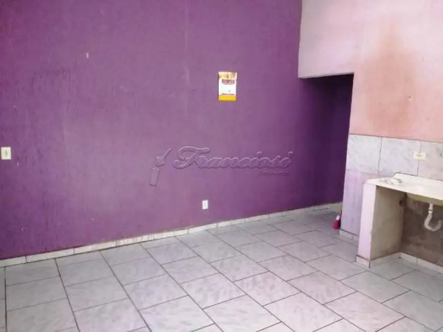 Casa com 1 quarto à venda, 30m2 em Vila Santana, Itapetininga - SP - imagem 3 Foto 3 de Casa com 1 quarto à venda, 30m2 em Vila Santana, Itapetininga - SP