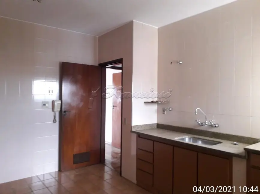 Apartamento com 4 quartos à venda, 128m2 em Centro, Itapetininga - SP - imagem 4 Foto 4 de Apartamento com 4 quartos à venda, 128m2 em Centro, Itapetininga - SP