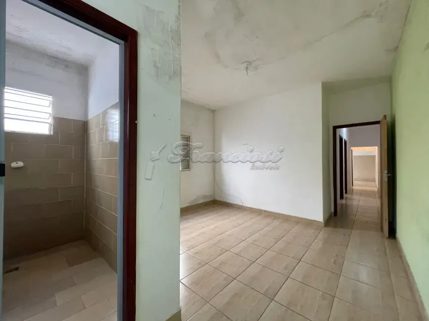Casa com 3 quartos à venda, 298m2 em Vila Vendramini, Itapetininga - SP - imagem 6 Foto 6 de Casa com 3 quartos à venda, 298m2 em Vila Vendramini, Itapetininga - SP