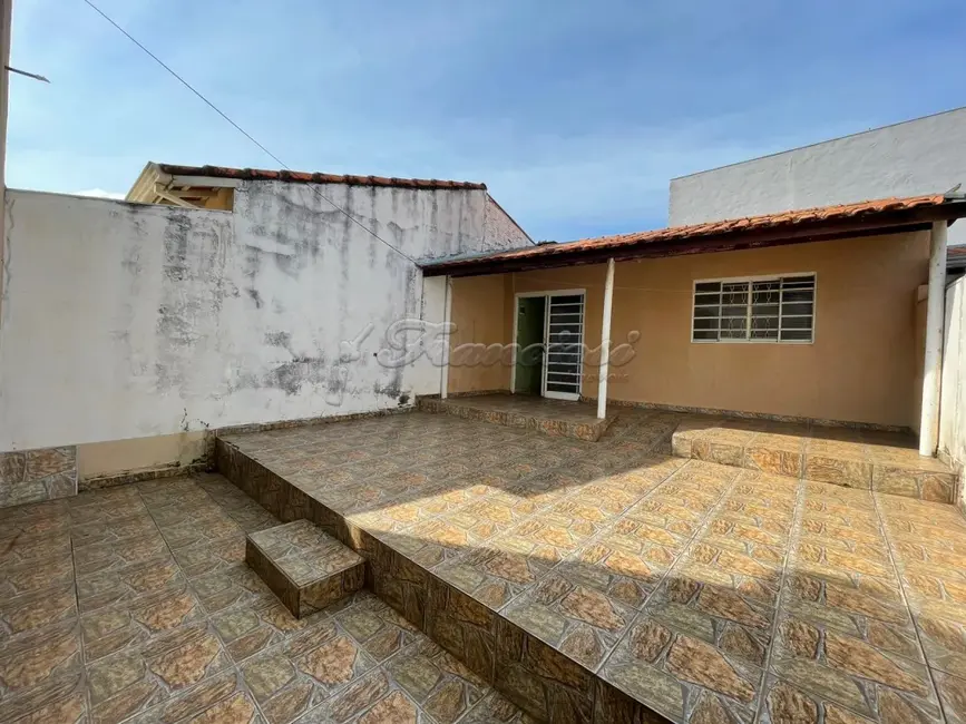 Casa com 3 quartos à venda, 298m2 em Vila Vendramini, Itapetininga - SP - imagem 9 Foto 9 de Casa com 3 quartos à venda, 298m2 em Vila Vendramini, Itapetininga - SP
