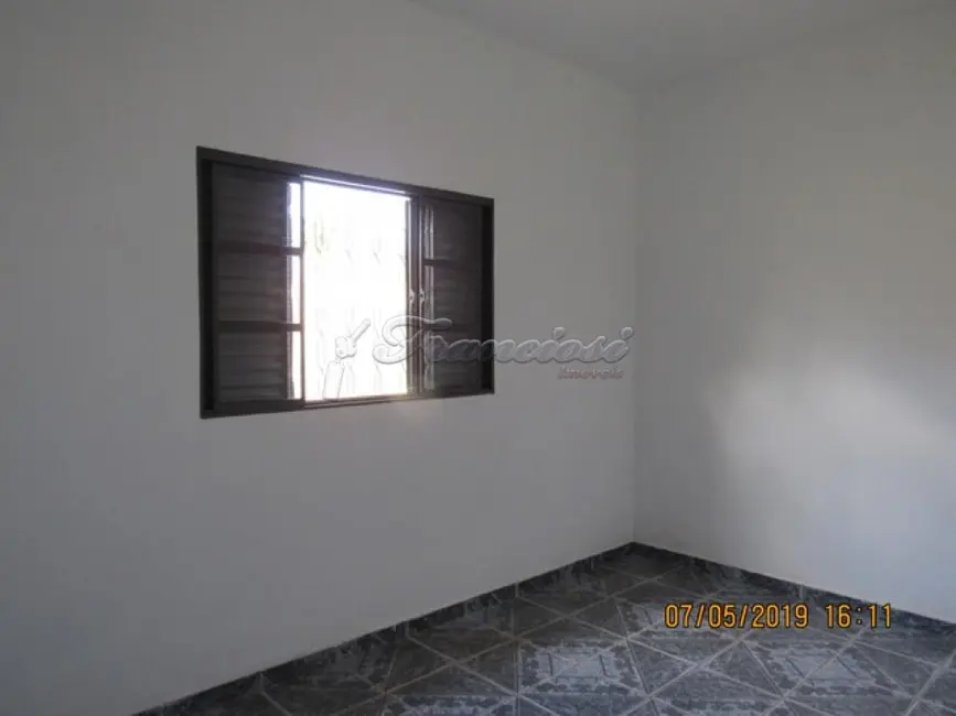 Casa com 3 quartos à venda, 133m2 em Vila Eldorado, Itapetininga - SP - imagem 6 Foto 6 de Casa com 3 quartos à venda, 133m2 em Vila Eldorado, Itapetininga - SP