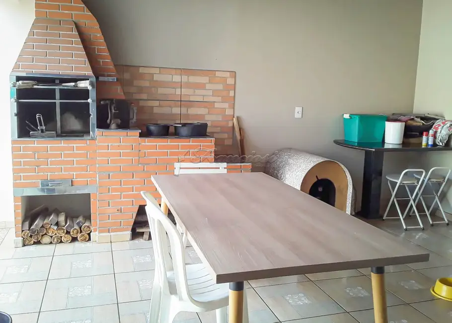 Foto 8 de Casa com 2 quartos à venda, 227m2 em Vila José Salem, Itapetininga - SP