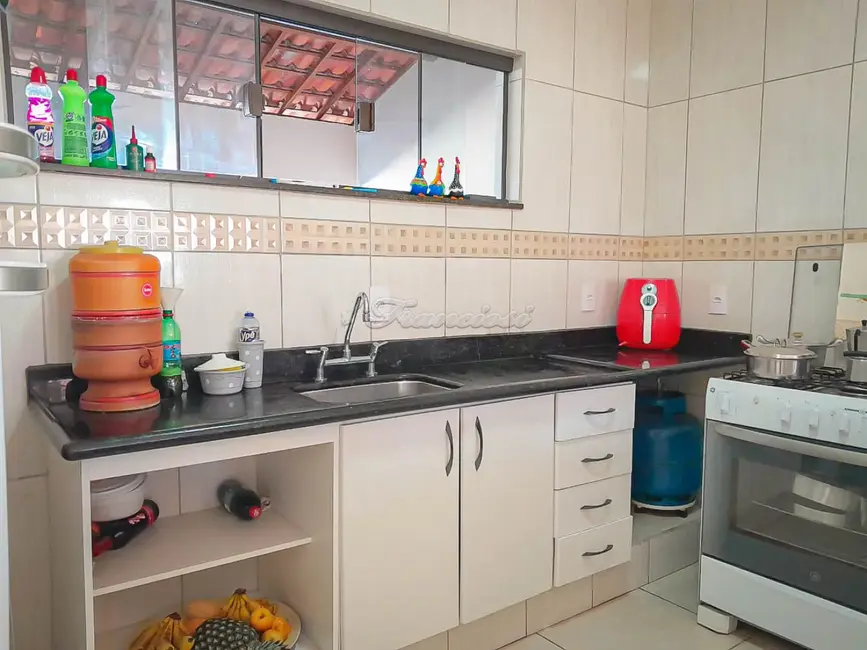 Foto 3 de Casa com 2 quartos à venda, 227m2 em Vila José Salem, Itapetininga - SP