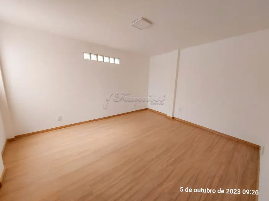 Prédio Inteiro para alugar, 37m2 em Centro, Itapetininga - SP - imagem 3 Foto 3 de Prédio Inteiro para alugar, 37m2 em Centro, Itapetininga - SP