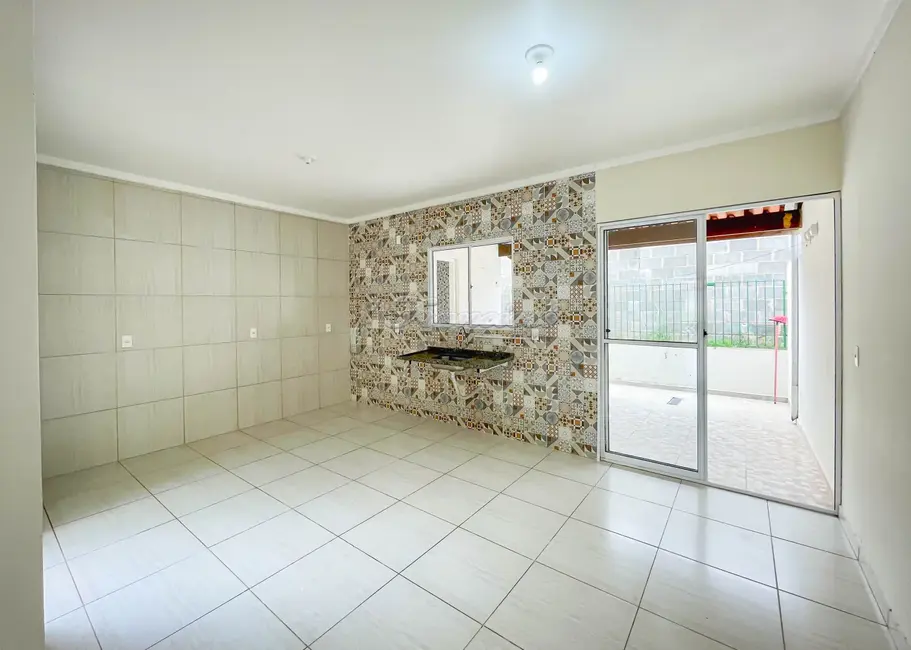 Casa de Condomínio com 2 quartos à venda, 41m2 em Vila Progresso, Itapetininga - SP - imagem 3 Foto 3 de Casa de Condomínio com 2 quartos à venda, 41m2 em Vila Progresso, Itapetininga - SP