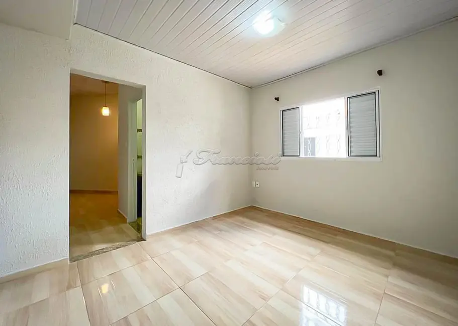 Casa com 4 quartos à venda, 156m2 em Vila Regina, Itapetininga - SP - imagem 8 Foto 8 de Casa com 4 quartos à venda, 156m2 em Vila Regina, Itapetininga - SP