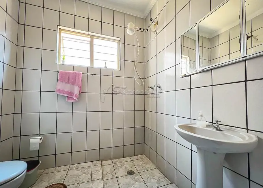 Foto 2 de Casa com 5 quartos à venda, 250m2 em Vila Nova Itapetininga, Itapetininga - SP