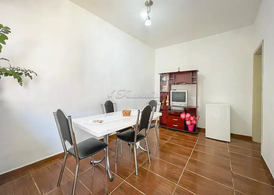 Foto 7 de Casa com 5 quartos à venda, 250m2 em Vila Nova Itapetininga, Itapetininga - SP