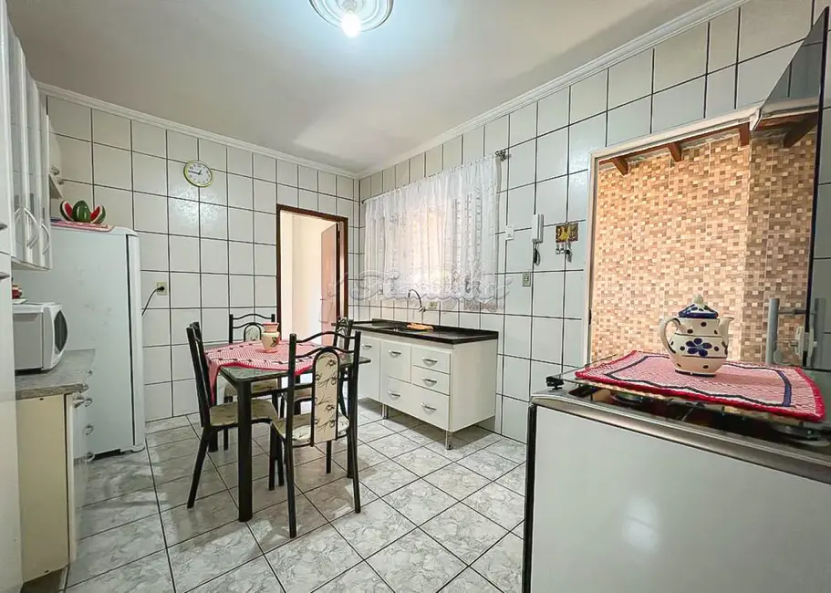 Foto 3 de Casa com 5 quartos à venda, 250m2 em Vila Nova Itapetininga, Itapetininga - SP