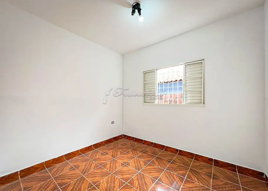 Casa com 3 quartos à venda, 250m2 em Jardim Casa Grande, Itapetininga - SP - imagem 8 Foto 8 de Casa com 3 quartos à venda, 250m2 em Jardim Casa Grande, Itapetininga - SP