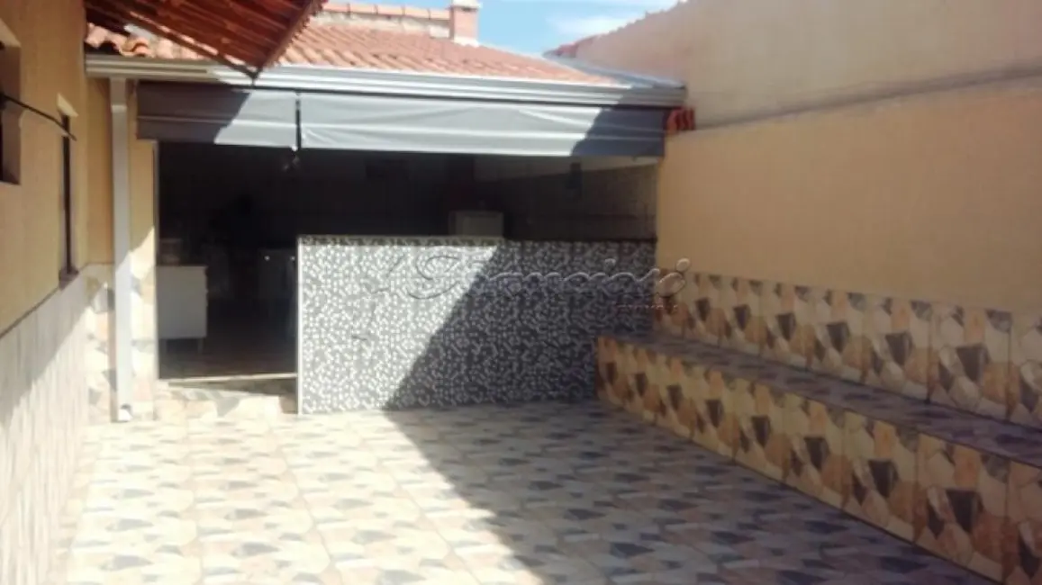 Casa com 2 quartos à venda, 80m2 em Jardim Nova Era, Itapetininga - SP - imagem 9 Foto 9 de Casa com 2 quartos à venda, 80m2 em Jardim Nova Era, Itapetininga - SP