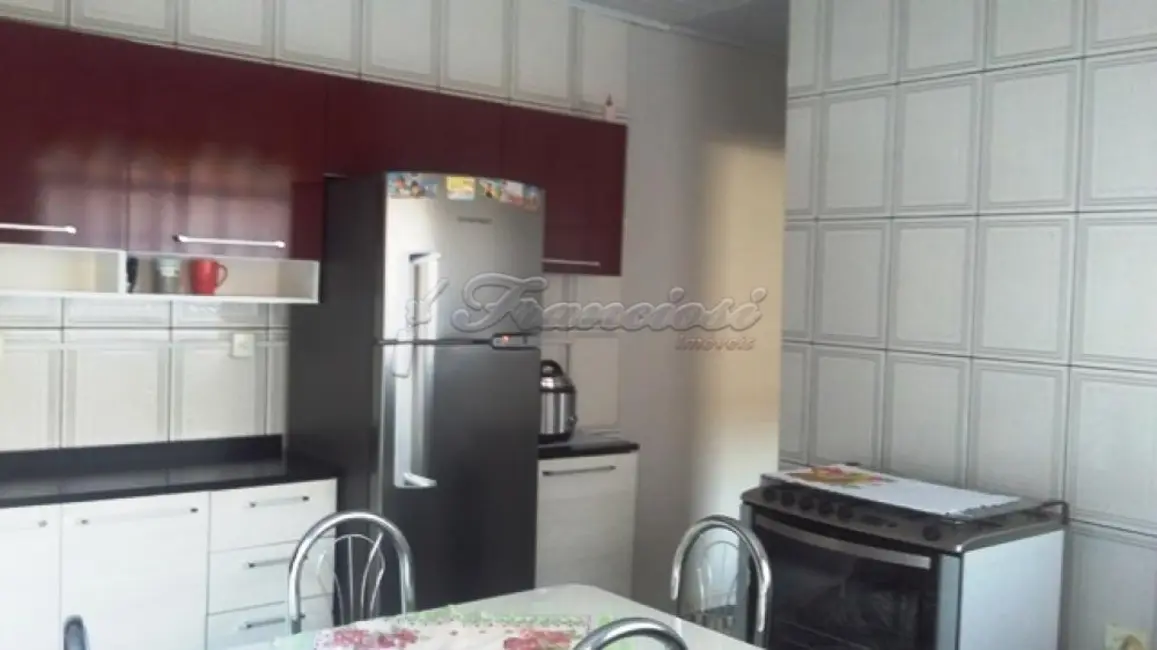 Casa com 2 quartos à venda, 80m2 em Jardim Nova Era, Itapetininga - SP - imagem 5 Foto 5 de Casa com 2 quartos à venda, 80m2 em Jardim Nova Era, Itapetininga - SP
