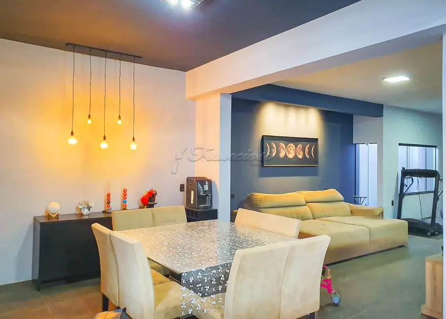 Casa com 3 quartos à venda, 500m2 em Jardim Bela Vista, Itapetininga - SP - imagem 3 Foto 3 de Casa com 3 quartos à venda, 500m2 em Jardim Bela Vista, Itapetininga - SP