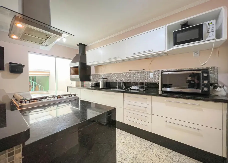 Casa com 3 quartos à venda, 130m2 em Jardim Fogaça, Itapetininga - SP - imagem 9 Foto 9 de Casa com 3 quartos à venda, 130m2 em Jardim Fogaça, Itapetininga - SP