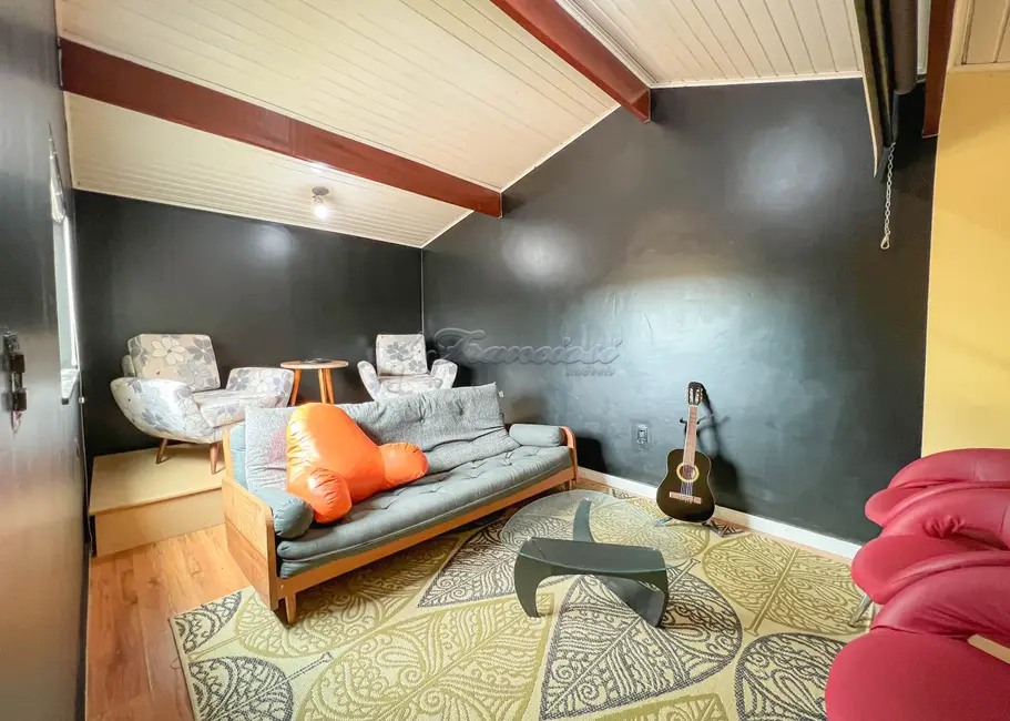 Casa com 3 quartos à venda, 130m2 em Jardim Fogaça, Itapetininga - SP - imagem 6 Foto 6 de Casa com 3 quartos à venda, 130m2 em Jardim Fogaça, Itapetininga - SP