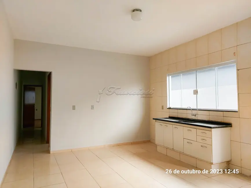 Casa com 2 quartos à venda, 135m2 em Jardim Fogaça, Itapetininga - SP - imagem 3 Foto 3 de Casa com 2 quartos à venda, 135m2 em Jardim Fogaça, Itapetininga - SP