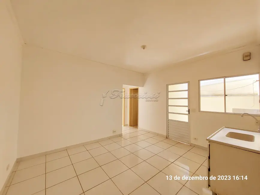 Foto 6 de Casa com 2 quartos para alugar, 60m2 em Jardim das Flores, Itapetininga - SP