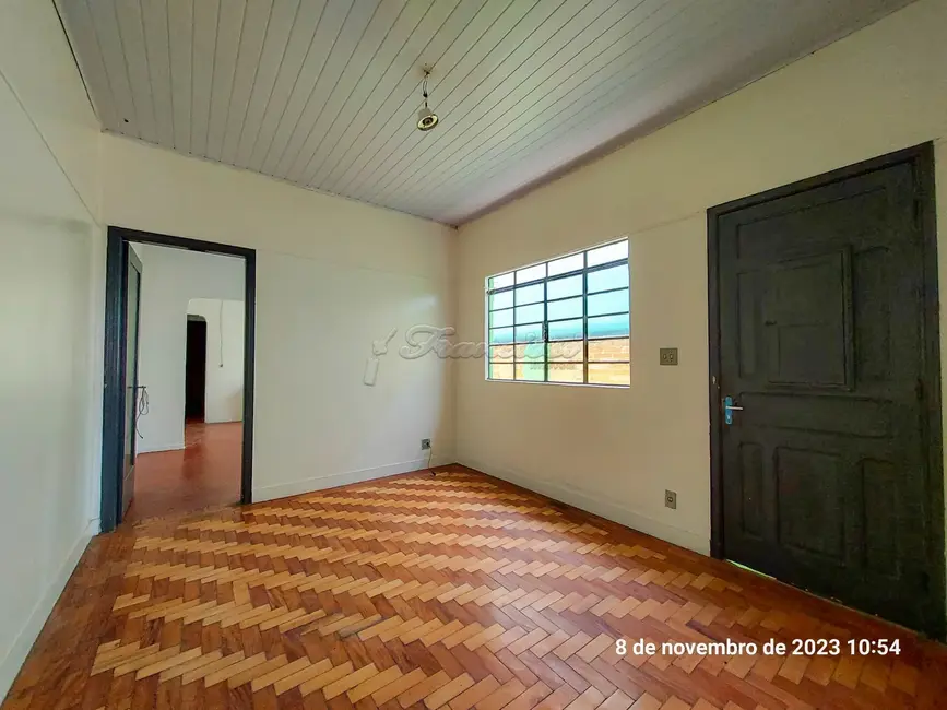 Foto 1 de Casa com 2 quartos para alugar, 100m2 em Itapetininga - SP