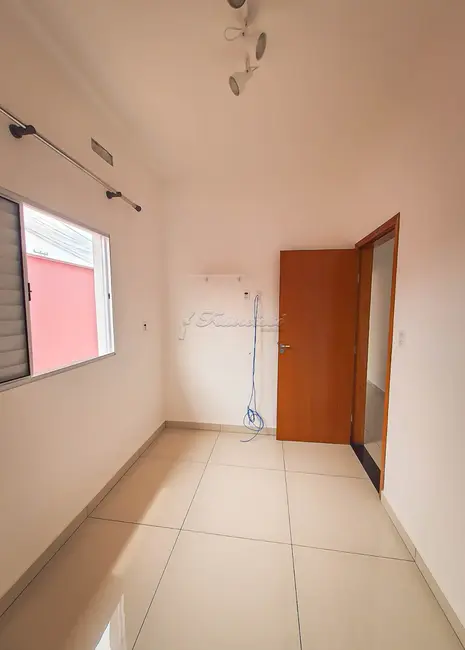 Casa com 2 quartos à venda, 150m2 em Itapetininga - SP - imagem 4 Foto 4 de Casa com 2 quartos à venda, 150m2 em Itapetininga - SP