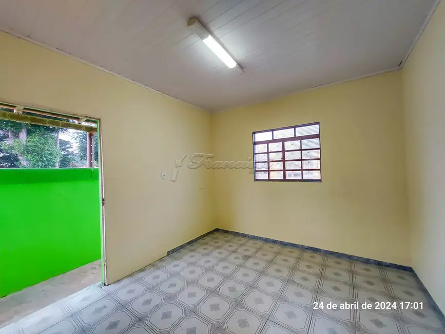 Casa com 2 quartos à venda, 49m2 em Itapetininga - SP - imagem 1 Foto 1 de Casa com 2 quartos à venda, 49m2 em Itapetininga - SP