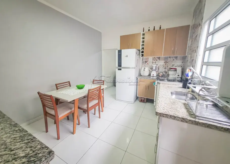 Casa com 2 quartos à venda, 120m2 em Jardim Fogaça, Itapetininga - SP - imagem 3 Foto 3 de Casa com 2 quartos à venda, 120m2 em Jardim Fogaça, Itapetininga - SP