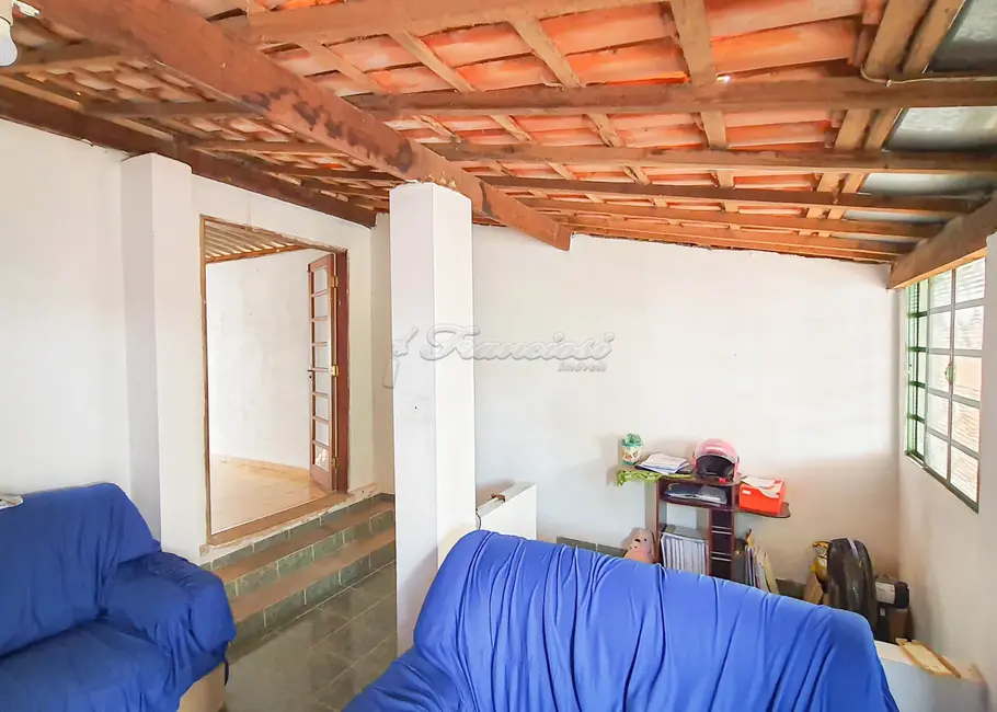 Foto 3 de Casa com 2 quartos à venda, 300m2 em Vila Carolina, Itapetininga - SP