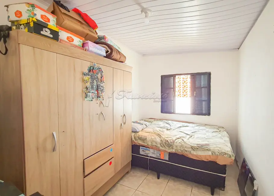 Foto 6 de Casa com 2 quartos à venda, 300m2 em Vila Carolina, Itapetininga - SP