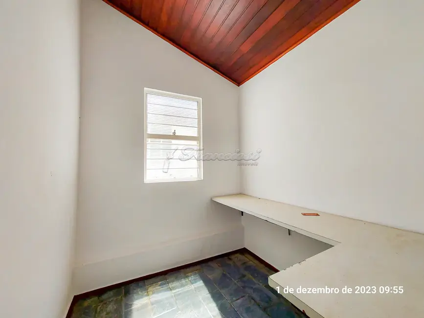 Foto 4 de Casa com 2 quartos para alugar, 200m2 em Centro, Itapetininga - SP