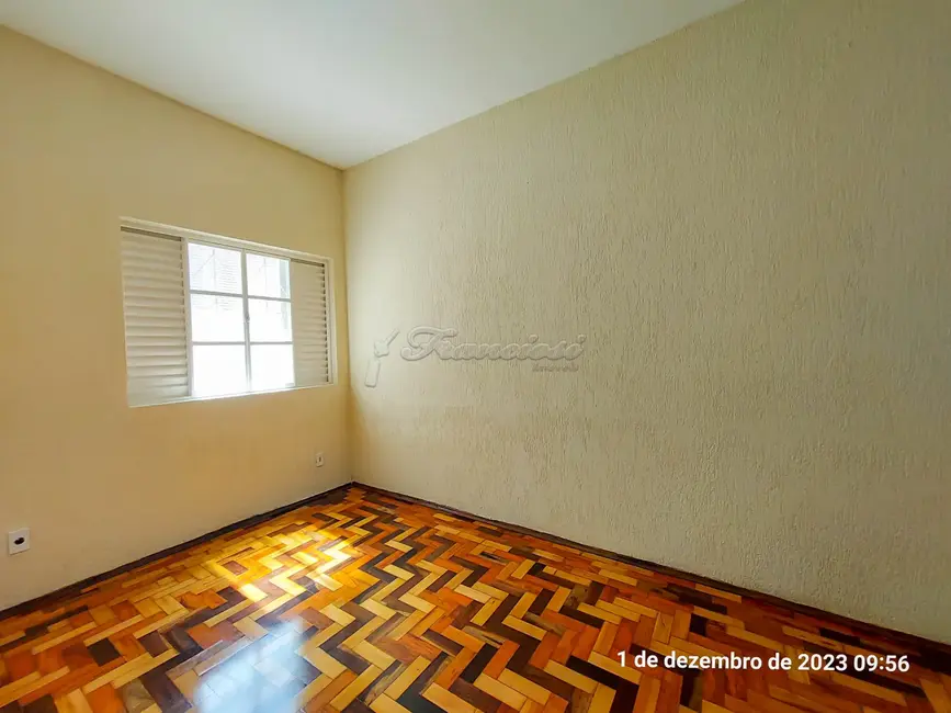 Foto 7 de Casa com 2 quartos para alugar, 200m2 em Centro, Itapetininga - SP