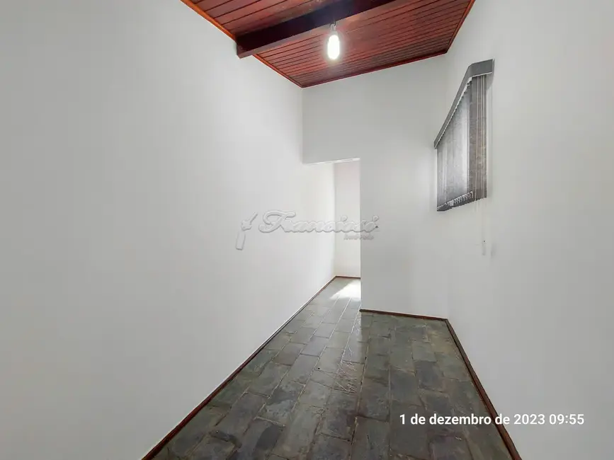 Foto 2 de Casa com 2 quartos para alugar, 200m2 em Centro, Itapetininga - SP