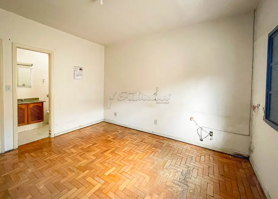 Casa com 3 quartos à venda, 295m2 em Centro, Itapetininga - SP - imagem 8 Foto 8 de Casa com 3 quartos à venda, 295m2 em Centro, Itapetininga - SP