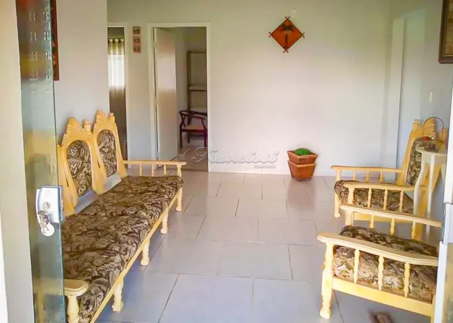 Foto 4 de Fazenda / Haras à venda, 134m2 em Angatuba - SP