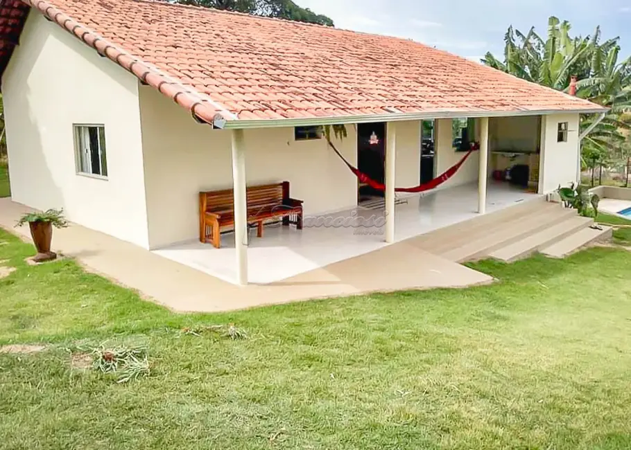 Foto 3 de Fazenda / Haras à venda, 134m2 em Angatuba - SP