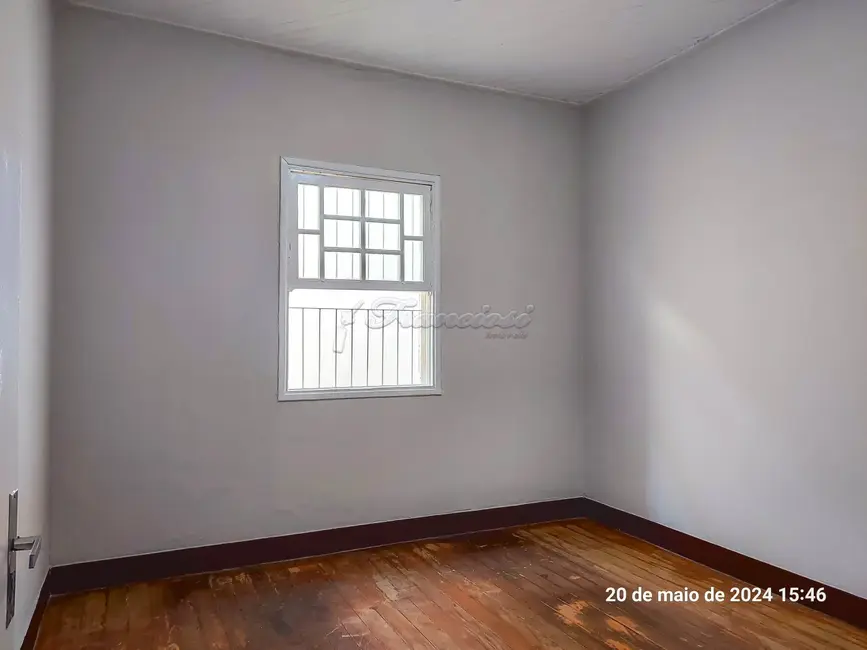 Casa com 3 quartos à venda, 90m2 em Centro, Itapetininga - SP - imagem 4 Foto 4 de Casa com 3 quartos à venda, 90m2 em Centro, Itapetininga - SP