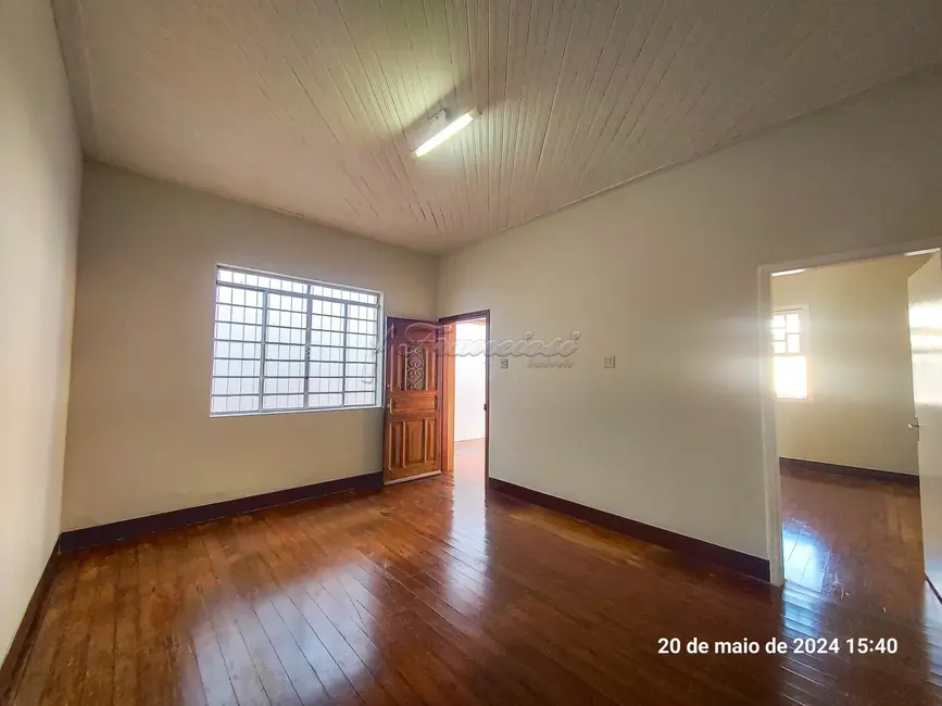 Foto 2 de Casa com 3 quartos à venda, 90m2 em Centro, Itapetininga - SP