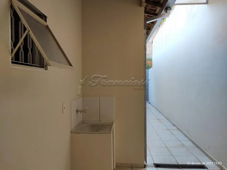 Foto 8 de Casa com 2 quartos à venda, 73m2 em Itapetininga - SP