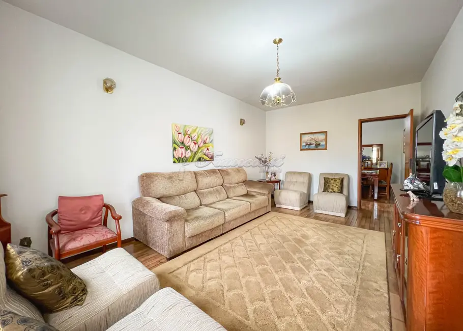 Foto 1 de Casa com 3 quartos à venda, 304m2 em Centro, Itapetininga - SP