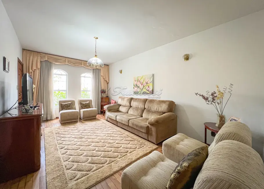 Foto 2 de Casa com 3 quartos à venda, 304m2 em Centro, Itapetininga - SP