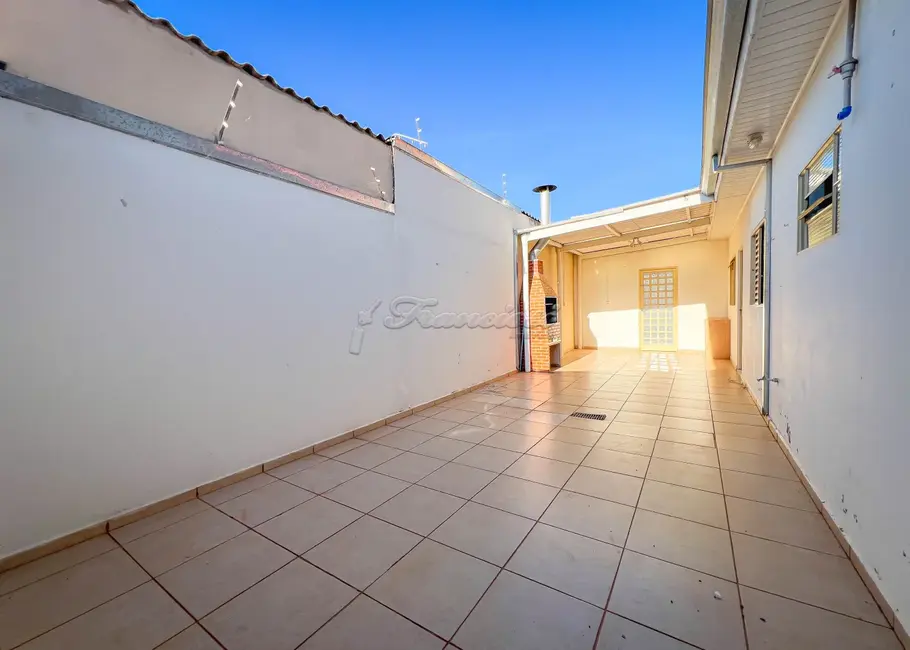 Casa com 2 quartos à venda, 142m2 em Jardim Fogaça, Itapetininga - SP - imagem 9 Foto 9 de Casa com 2 quartos à venda, 142m2 em Jardim Fogaça, Itapetininga - SP