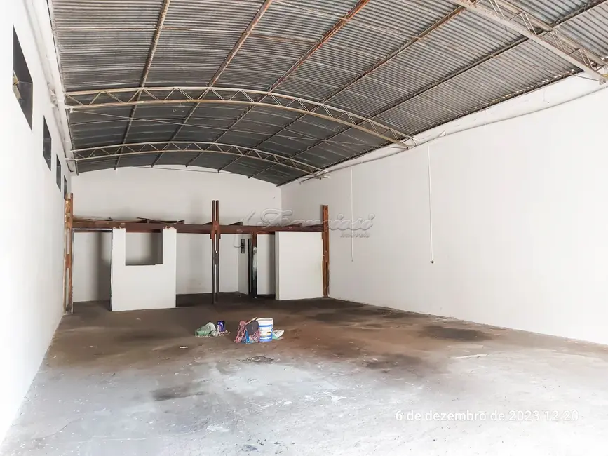 Foto 1 de Sala Comercial para alugar, 137m2 em Vila Rio Branco, Itapetininga - SP