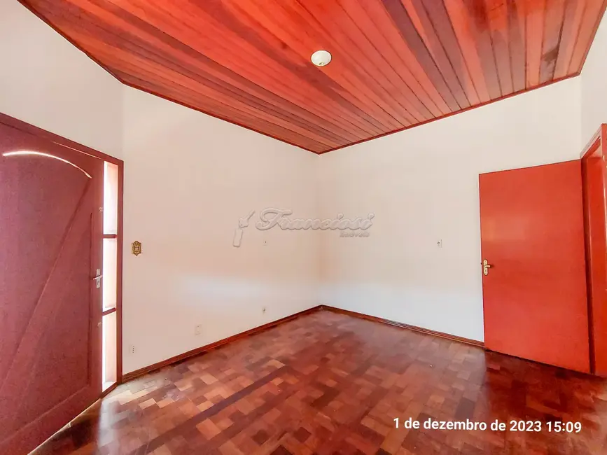 Foto 1 de Casa com 4 quartos à venda, 184m2 em Centro, Itapetininga - SP