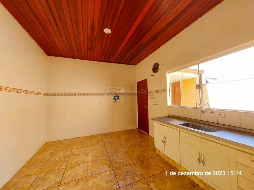 Casa com 4 quartos à venda, 184m2 em Centro, Itapetininga - SP - imagem 9 Foto 9 de Casa com 4 quartos à venda, 184m2 em Centro, Itapetininga - SP