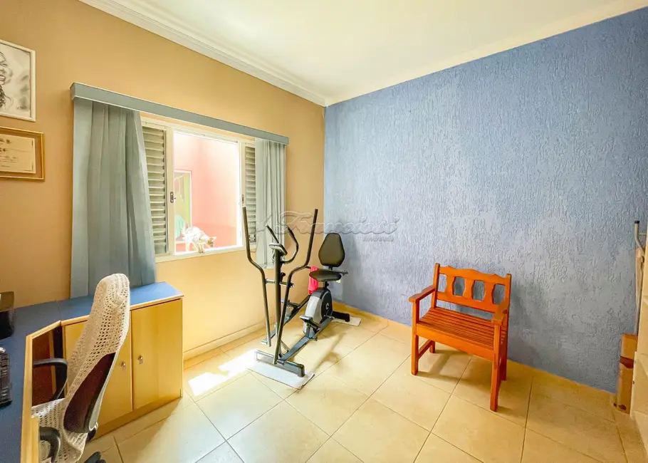 Casa com 4 quartos à venda, 371m2 em Vila Barth, Itapetininga - SP - imagem 6 Foto 6 de Casa com 4 quartos à venda, 371m2 em Vila Barth, Itapetininga - SP