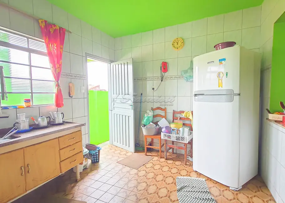 Casa com 2 quartos à venda, 300m2 em Vila Monteiro, Itapetininga - SP - imagem 5 Foto 5 de Casa com 2 quartos à venda, 300m2 em Vila Monteiro, Itapetininga - SP