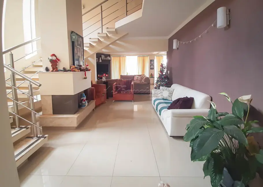 Foto 2 de Casa de Condomínio com 4 quartos à venda, 360m2 em Jardim Marabá, Itapetininga - SP