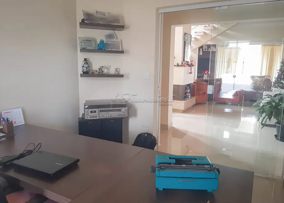 Foto 5 de Casa de Condomínio com 4 quartos à venda, 360m2 em Jardim Marabá, Itapetininga - SP