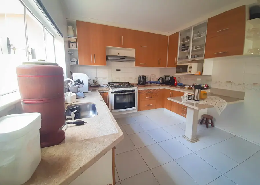 Foto 9 de Casa de Condomínio com 4 quartos à venda, 360m2 em Jardim Marabá, Itapetininga - SP