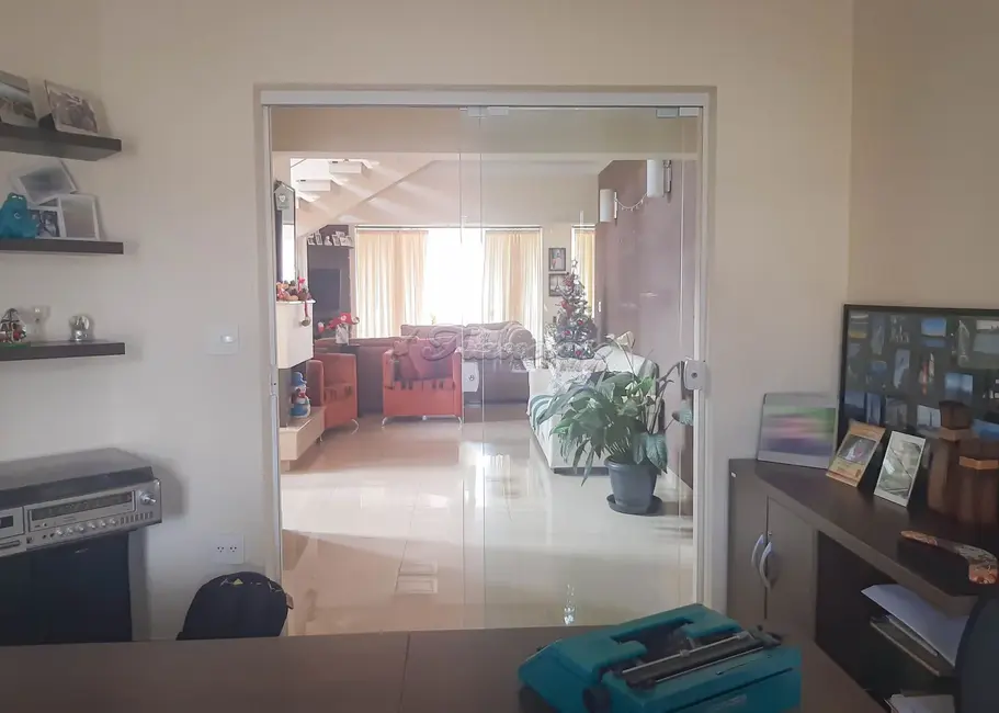 Foto 6 de Casa de Condomínio com 4 quartos à venda, 360m2 em Jardim Marabá, Itapetininga - SP