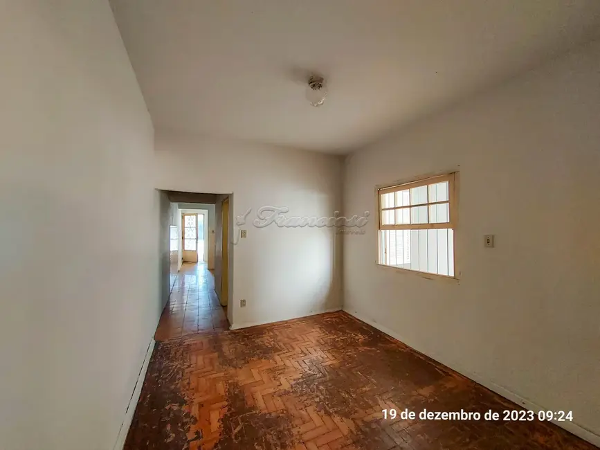 Foto 7 de Casa com 2 quartos para alugar, 87m2 em Centro, Itapetininga - SP
