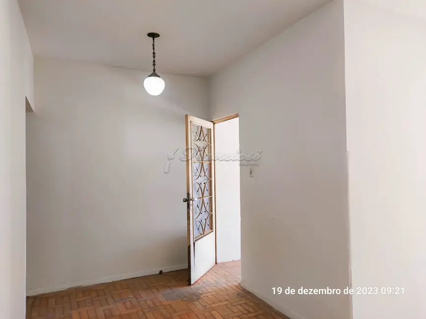 Foto 3 de Casa com 2 quartos para alugar, 87m2 em Centro, Itapetininga - SP